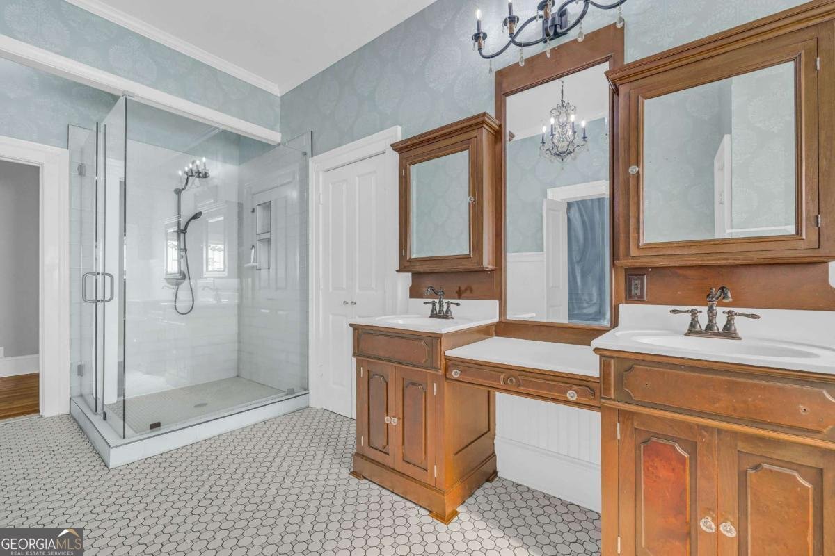 5921 Bostwick Highway Bishop - 35