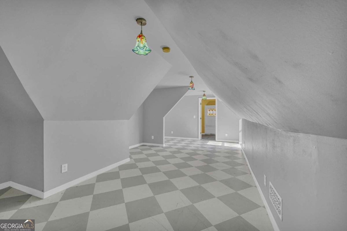 5921 Bostwick Highway Bishop - 42