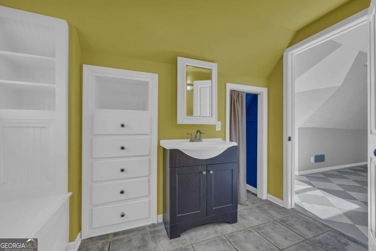 5921 Bostwick Highway Bishop - 8