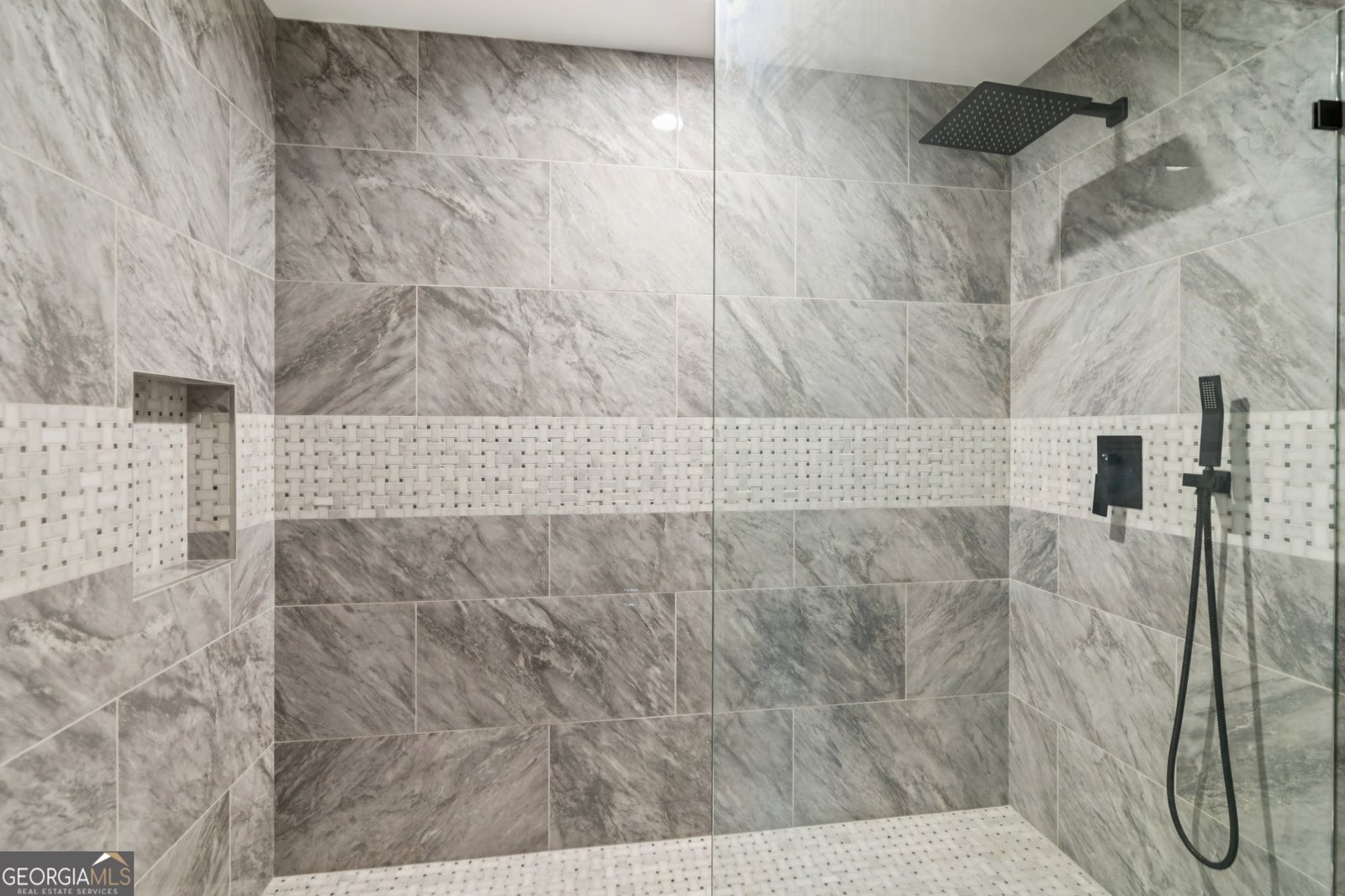 3682 Daisy Drive Decatur - 25