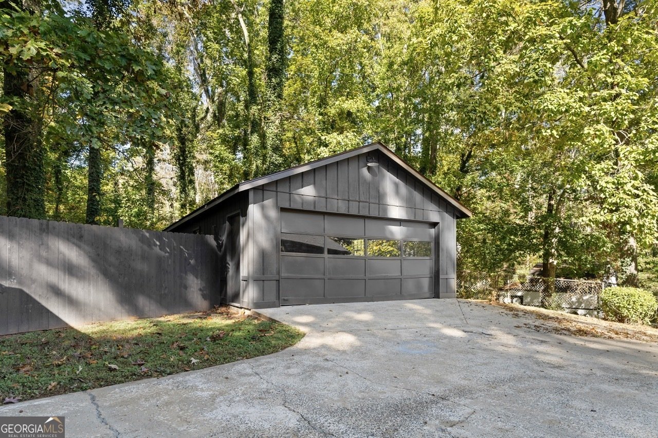 5291 Clarkview Drive Acworth - 44