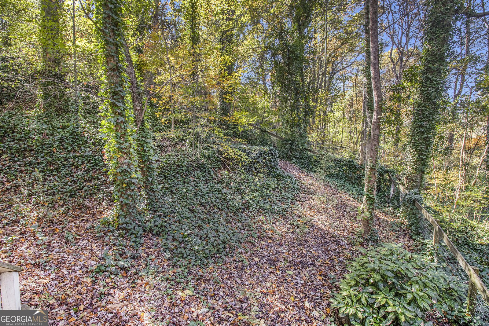 220 Lamplighter Court Marietta - 28