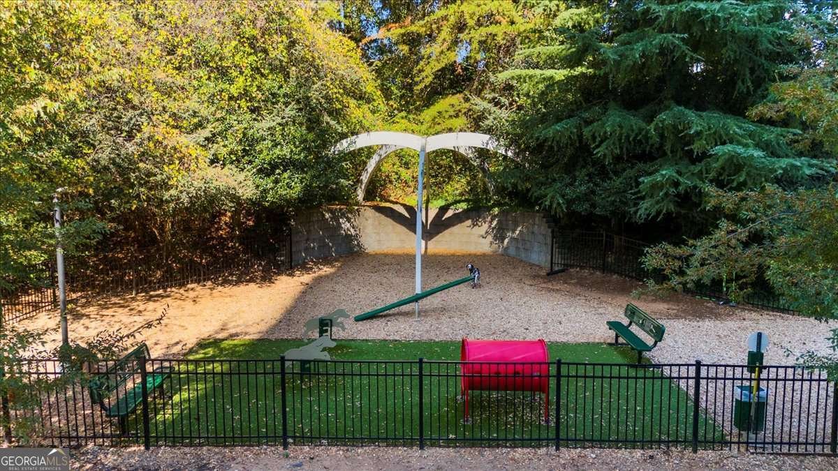 795 Hammond Drive Atlanta - 23