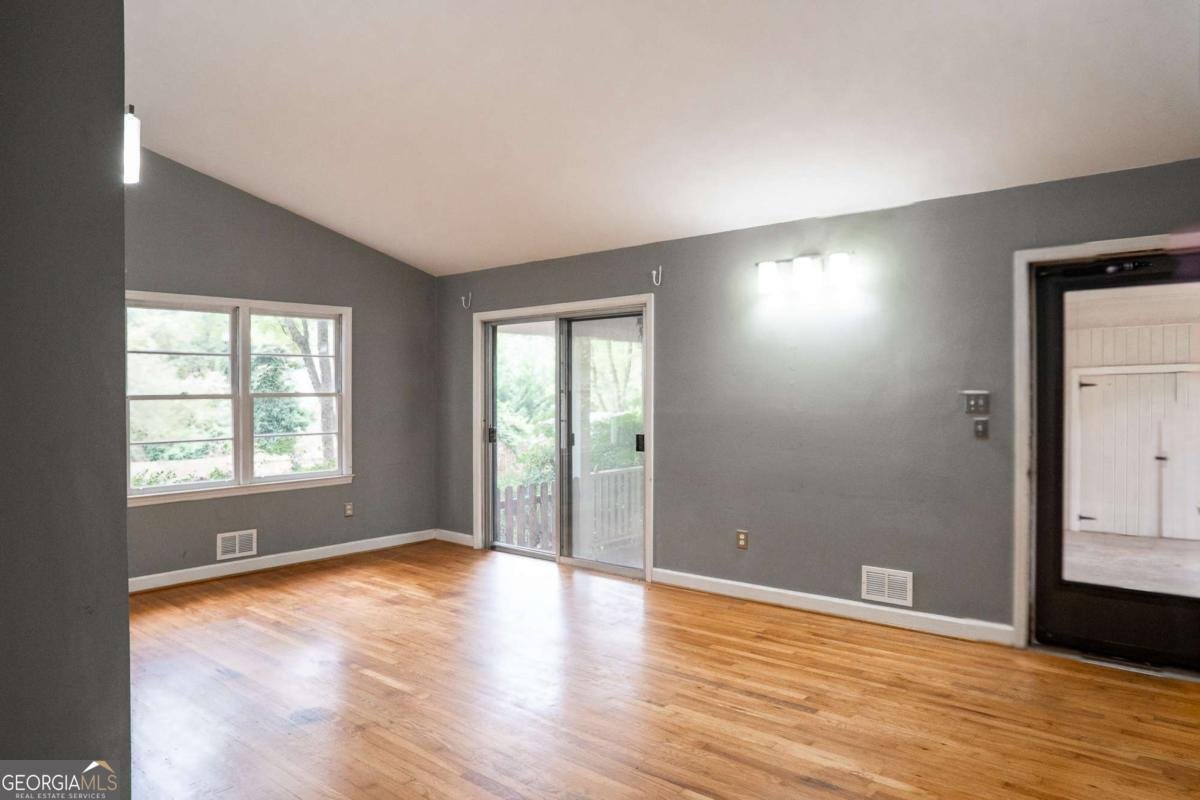 430 Forest Road Athens - 4