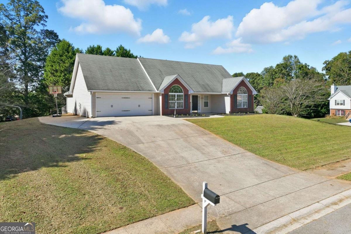 4704 Hanson Hills Court Gainesville - 33