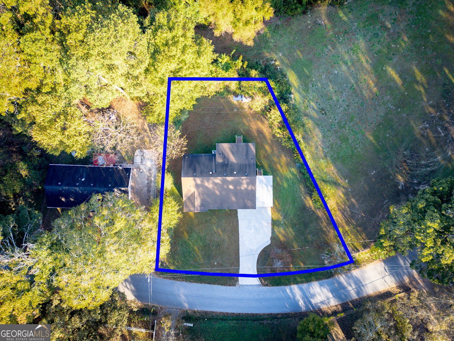 8196 Lakeview Drive Covington - 22
