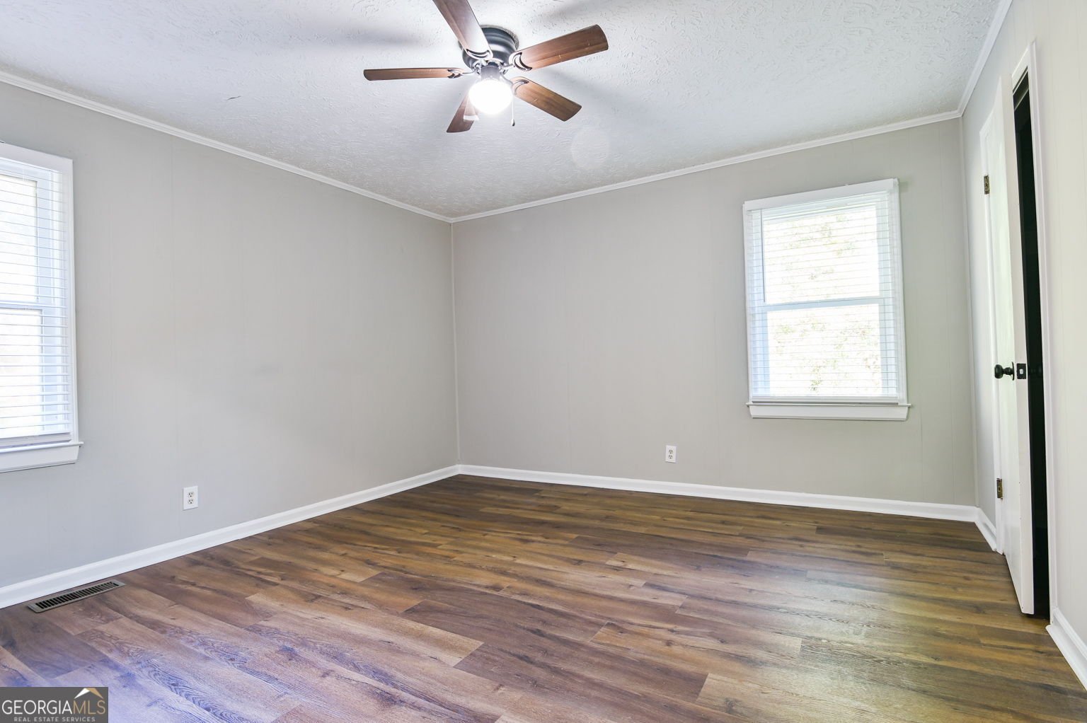8196 Lakeview Drive Covington - 35