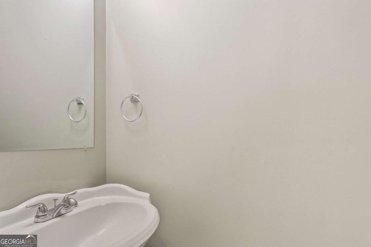 527 Country Club Drive Stockbridge - 17