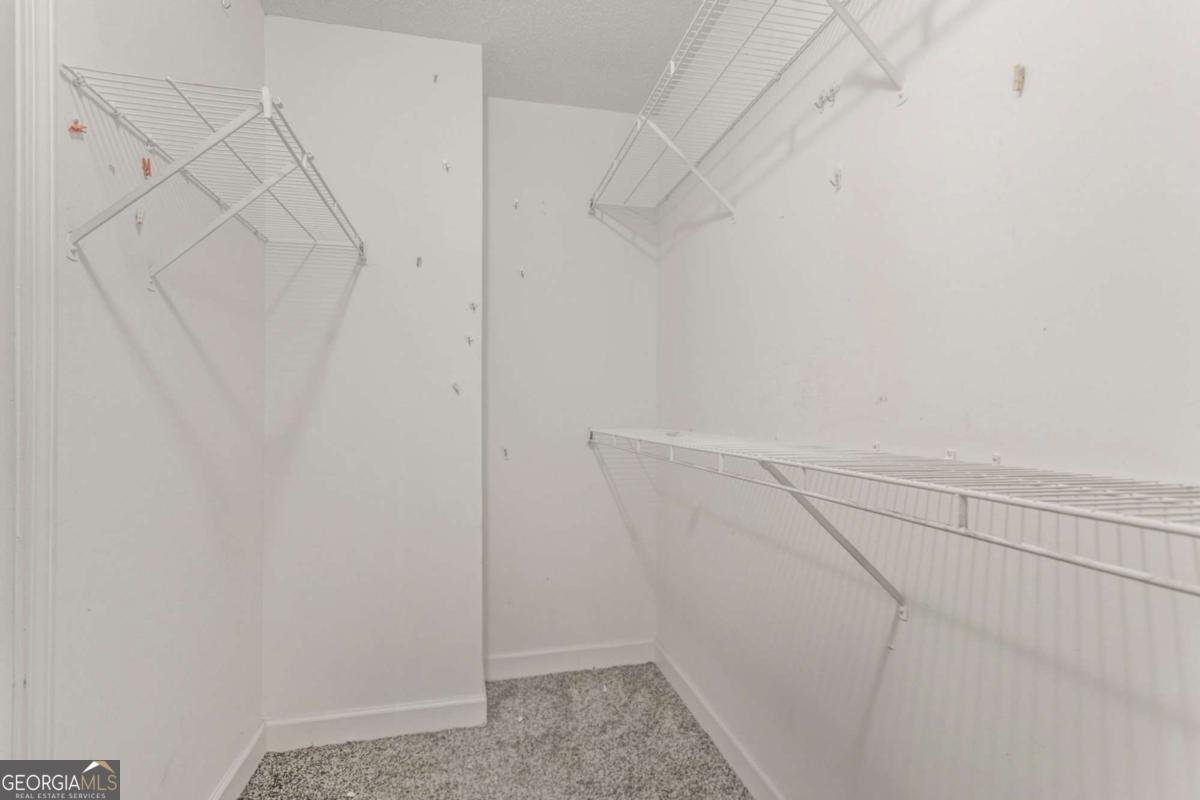 527 Country Club Drive Stockbridge - 24