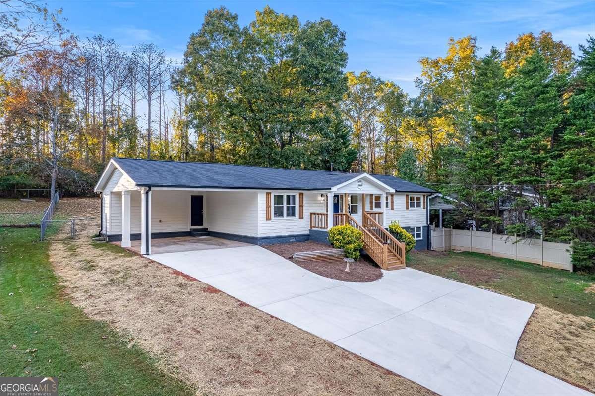 3706 Sherwood Drive Douglasville - 44