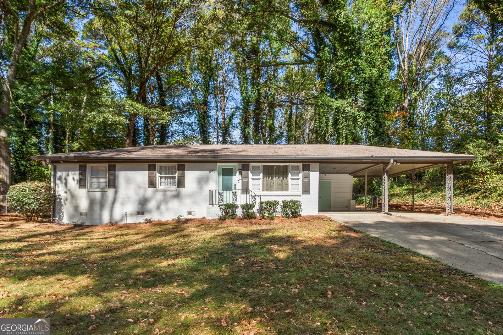 640 Monticello Drive Mableton - 1