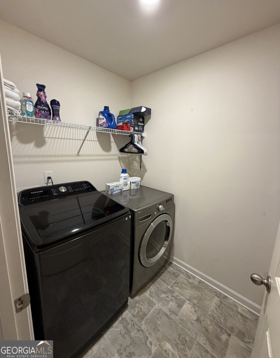 5432 Barberry Avenue Oakwood - 24