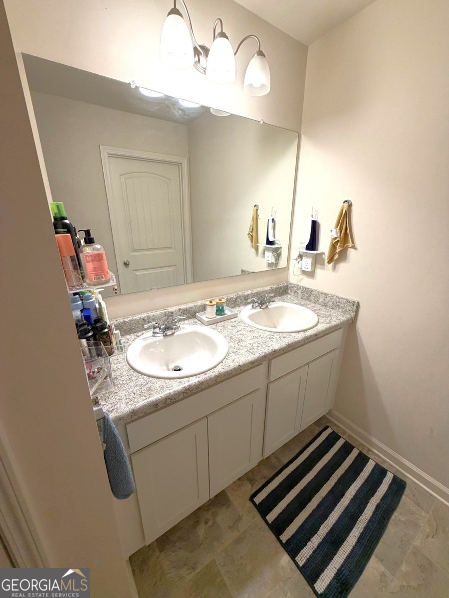 5432 Barberry Avenue Oakwood - 34