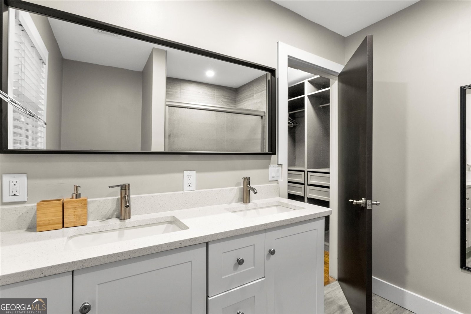 1888 PEELER Road Atlanta - 38