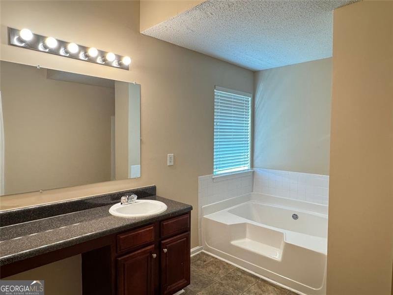 5778 Blacktop Court Fairburn - 16