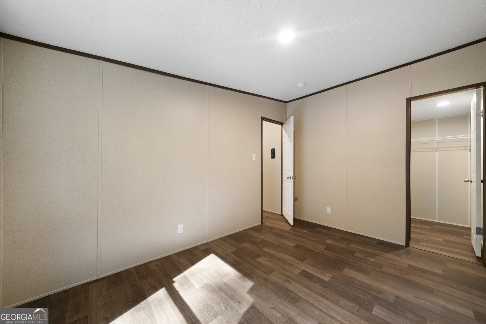 427 Wagon Trail Circle Dallas - 16