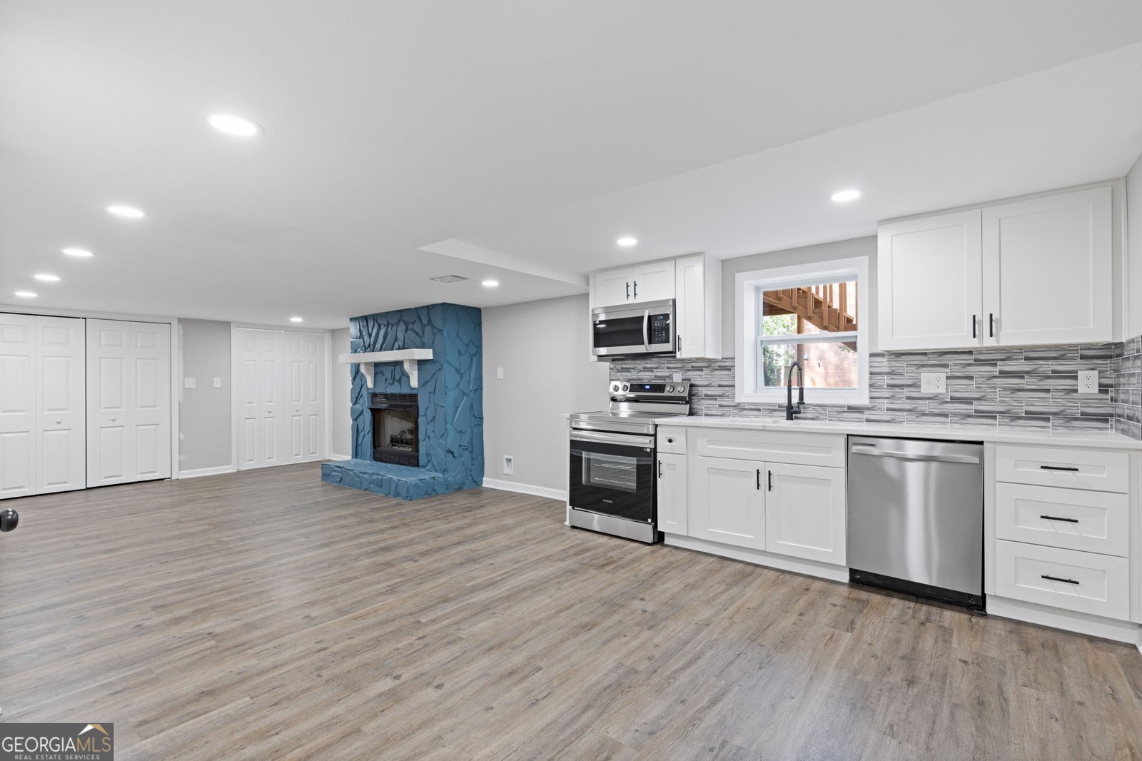 818 Mountain View Run Stone Mountain - 35