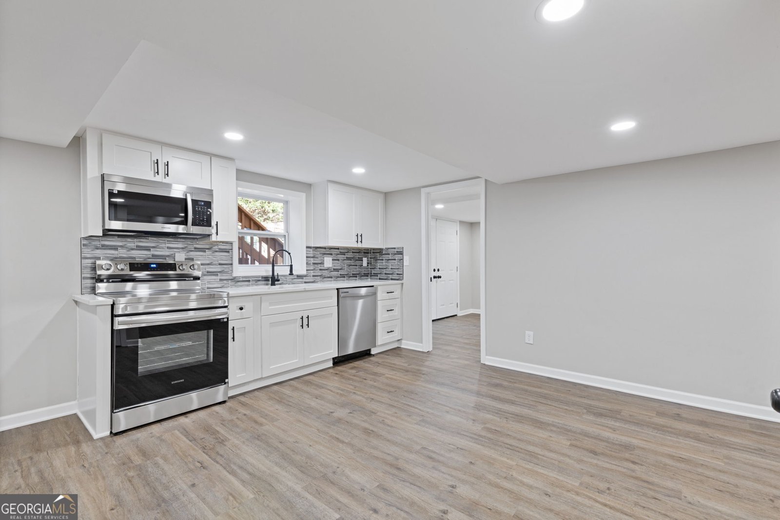 818 Mountain View Run Stone Mountain - 37