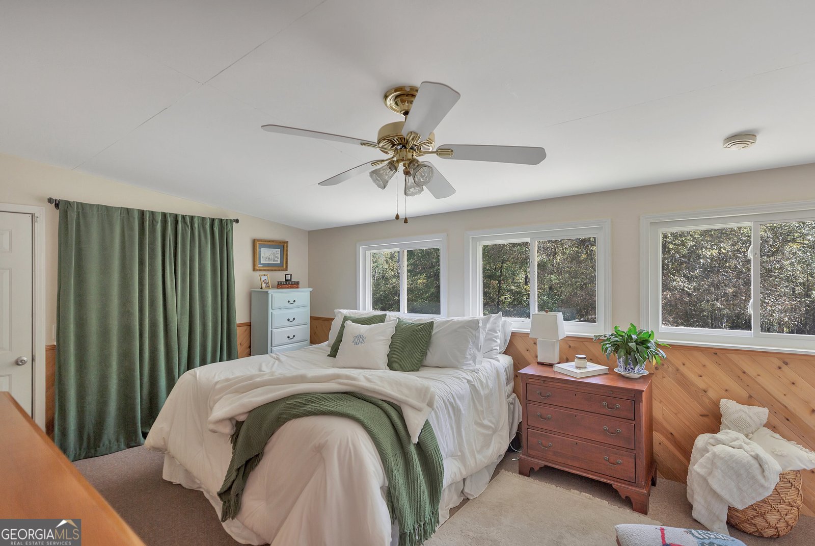 1009 White Pine Lane Townville - 18