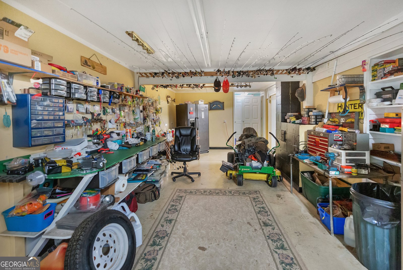 1009 White Pine Lane Townville - 46