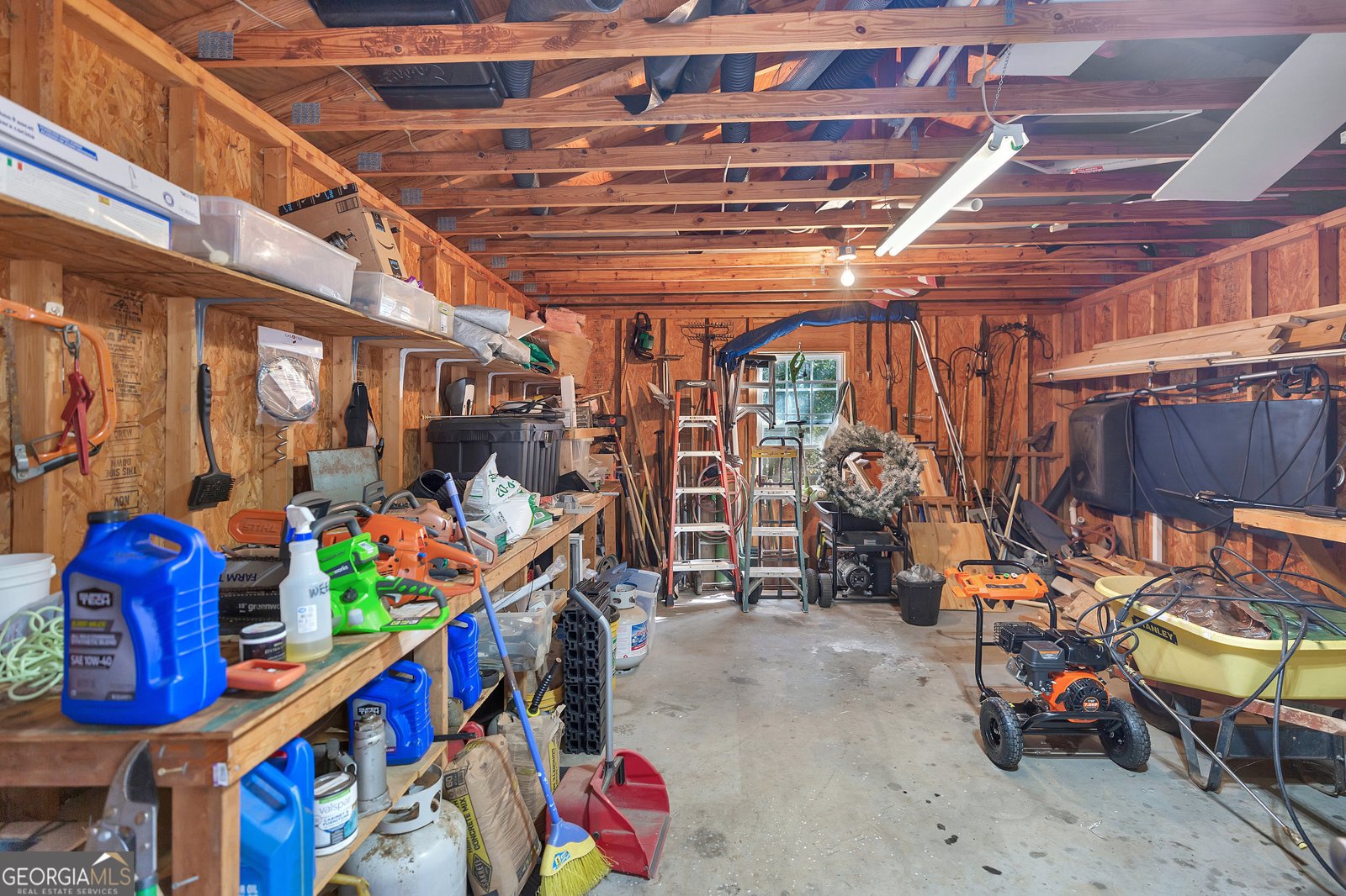 1009 White Pine Lane Townville - 48