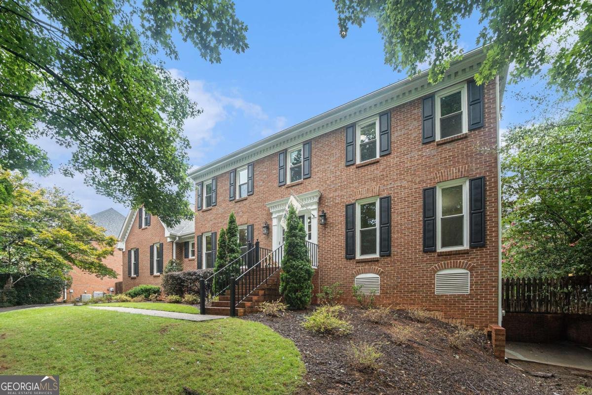 5041 Bainbridge Court Lilburn - 1