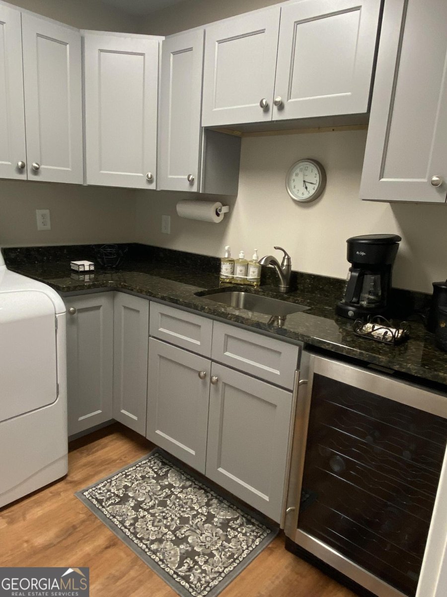 916 Arbor Drive Lakemont - 37