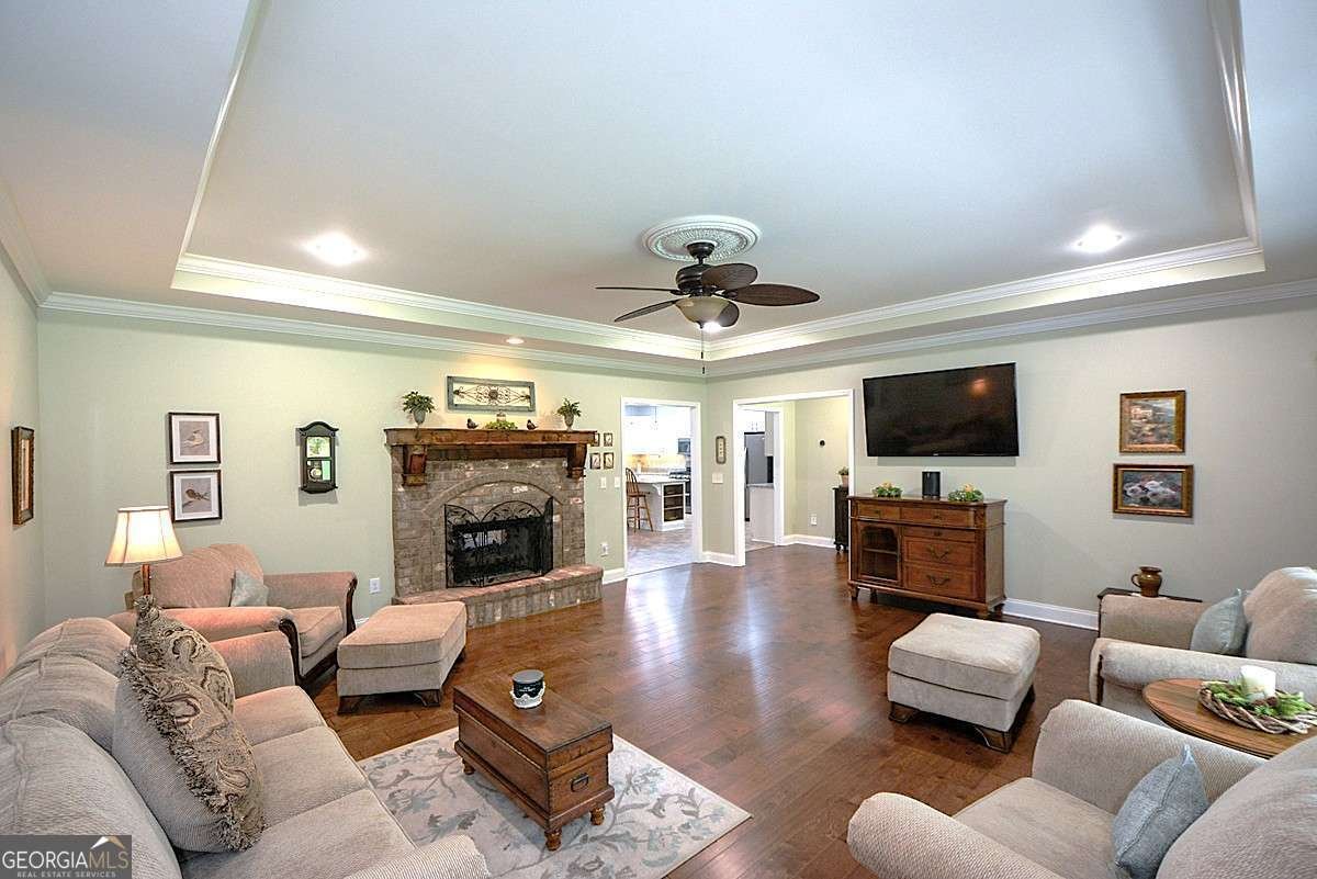 188 Macedonia Road White - 24