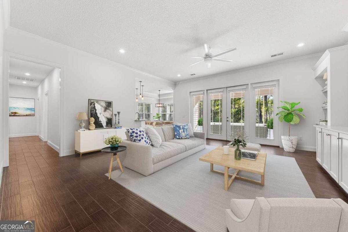 402 The Strand St. Marys - 2