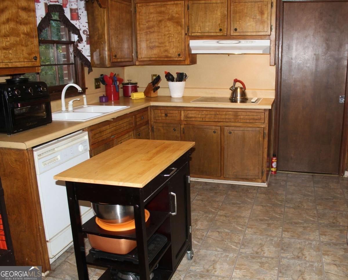 1172 Denison Drive Clarkston - 16