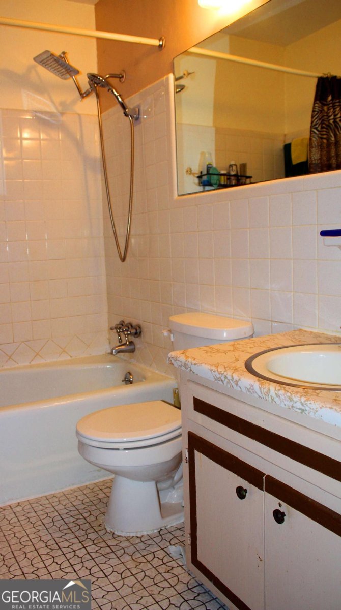 1172 Denison Drive Clarkston - 33