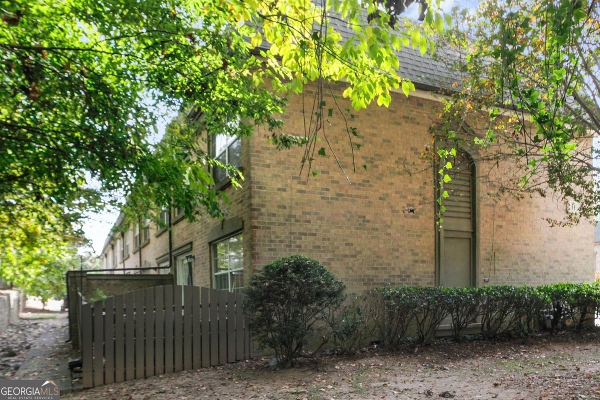 6980 Roswell Road Sandy Springs - 24