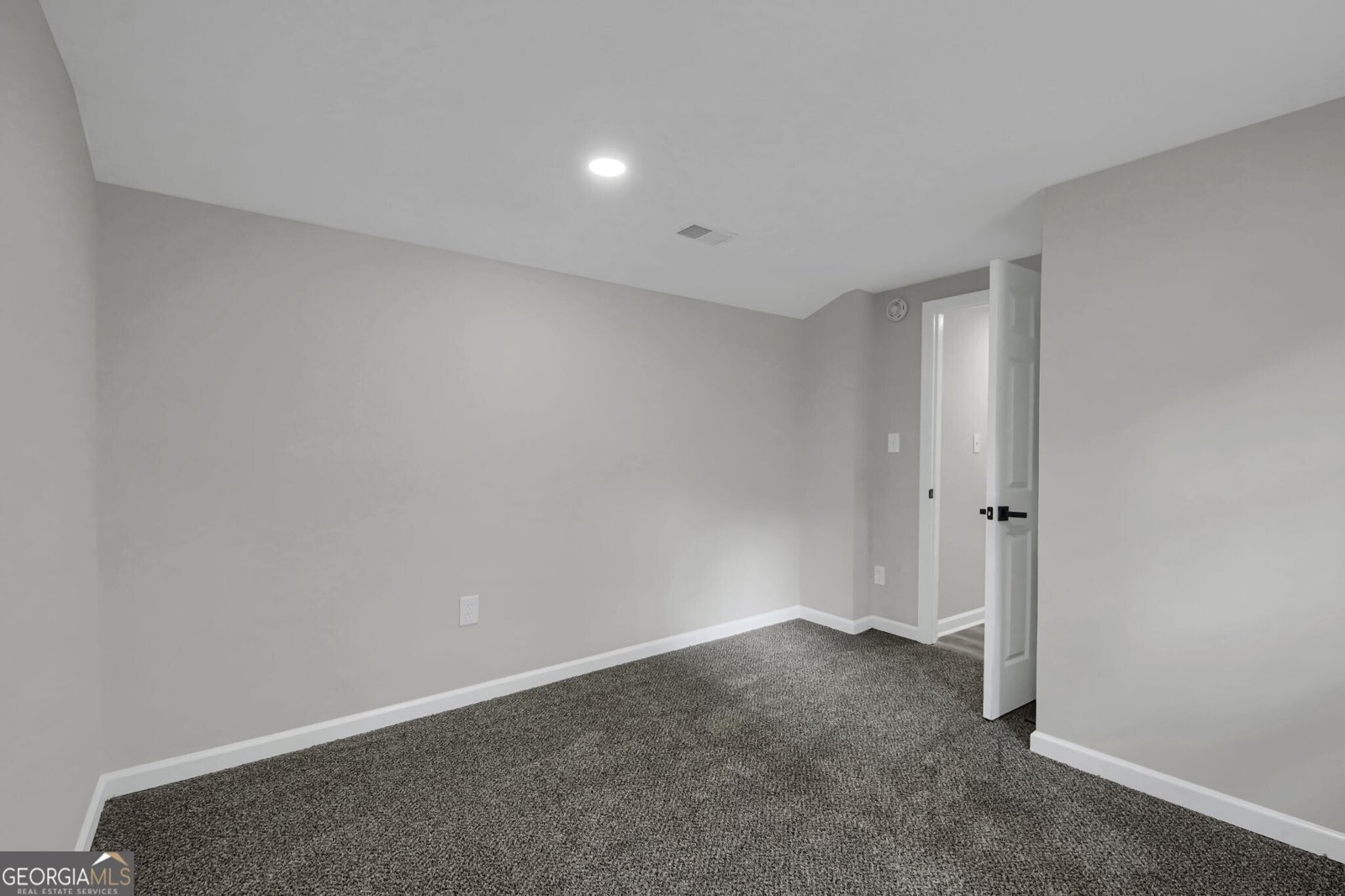 295 LAMDEN Court Lawrenceville - 25