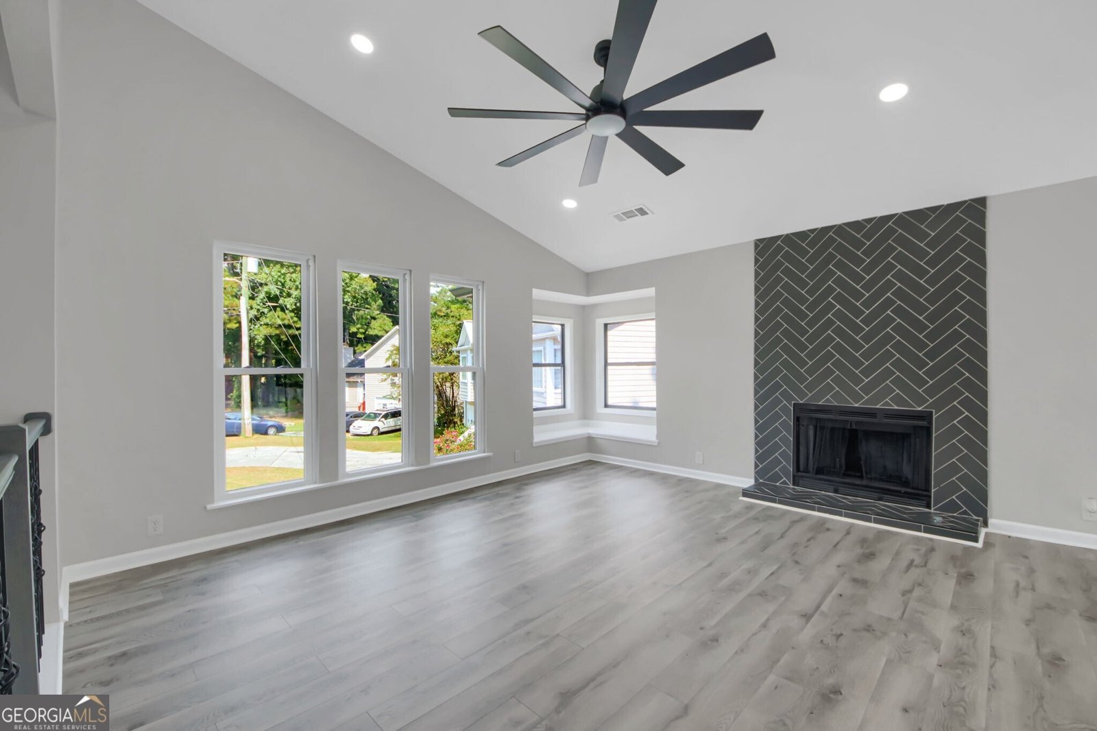 295 LAMDEN Court Lawrenceville - 3