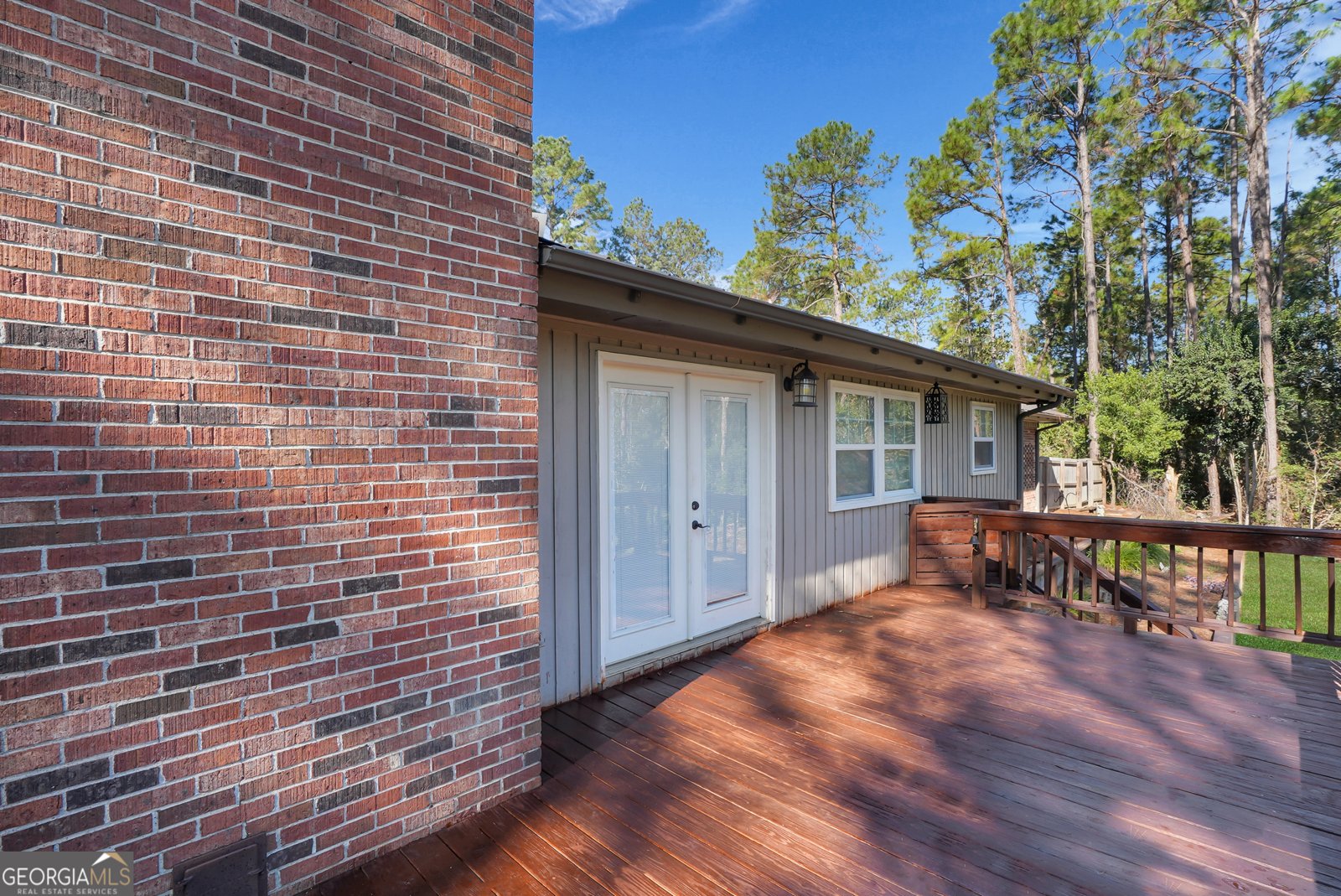 141 Nelson Avenue Lyons - 52