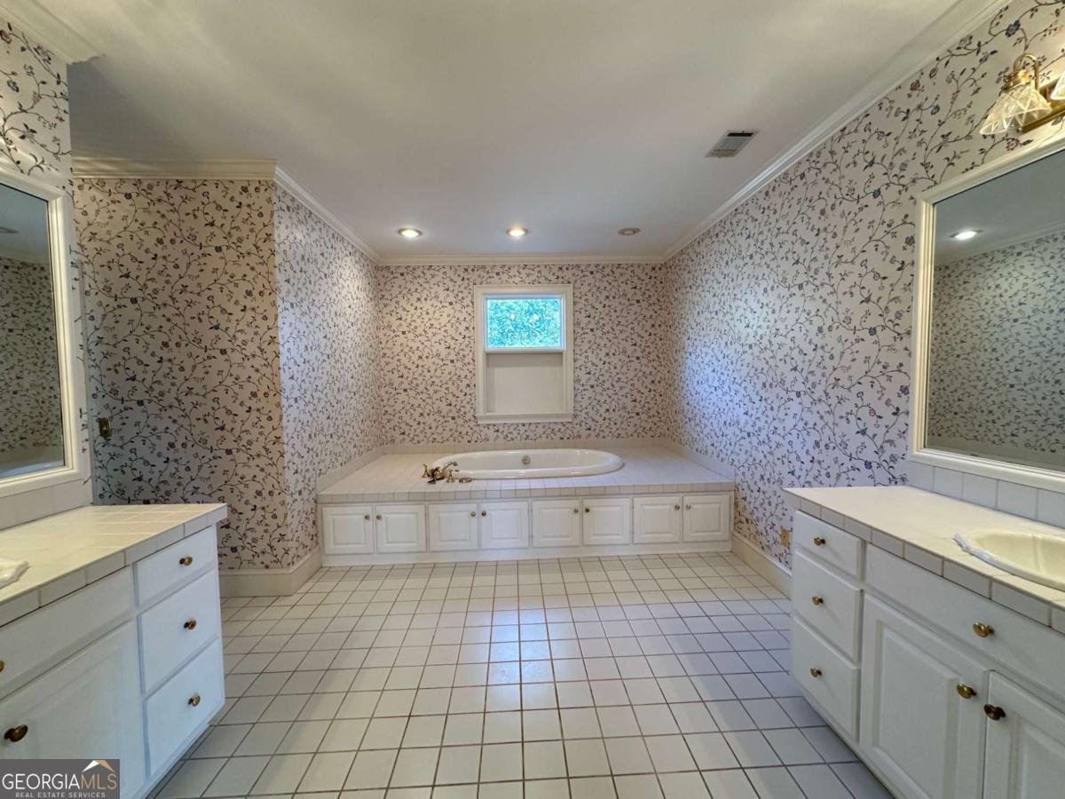 5592 Old Pendergrass Road Jefferson - 28
