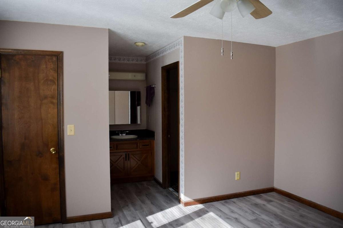 6882 Cowan Mill Road Winston - 22