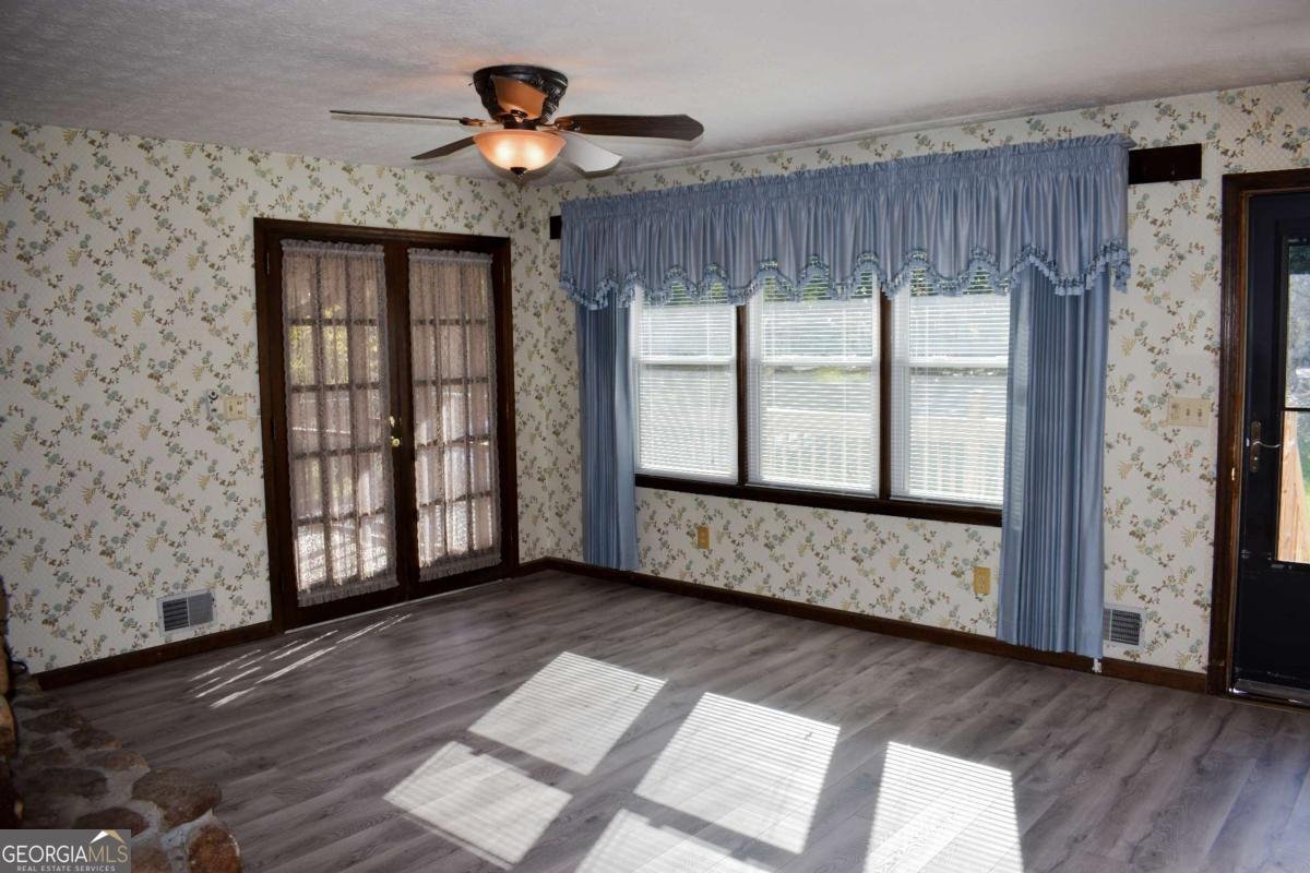 6882 Cowan Mill Road Winston - 8