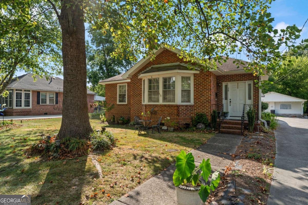 28 Ash Street Rome - 1