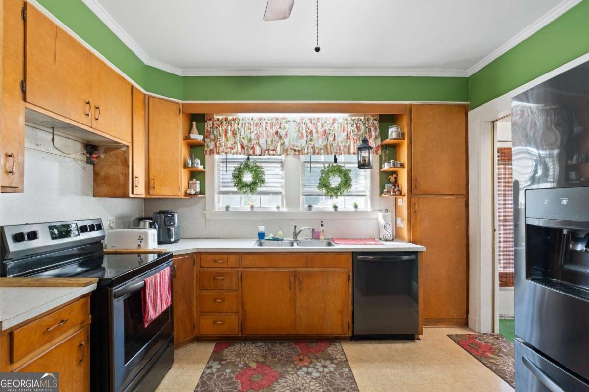 28 Ash Street Rome - 12