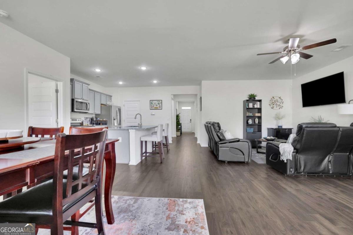 2126 Waycross Lane Dacula - 29