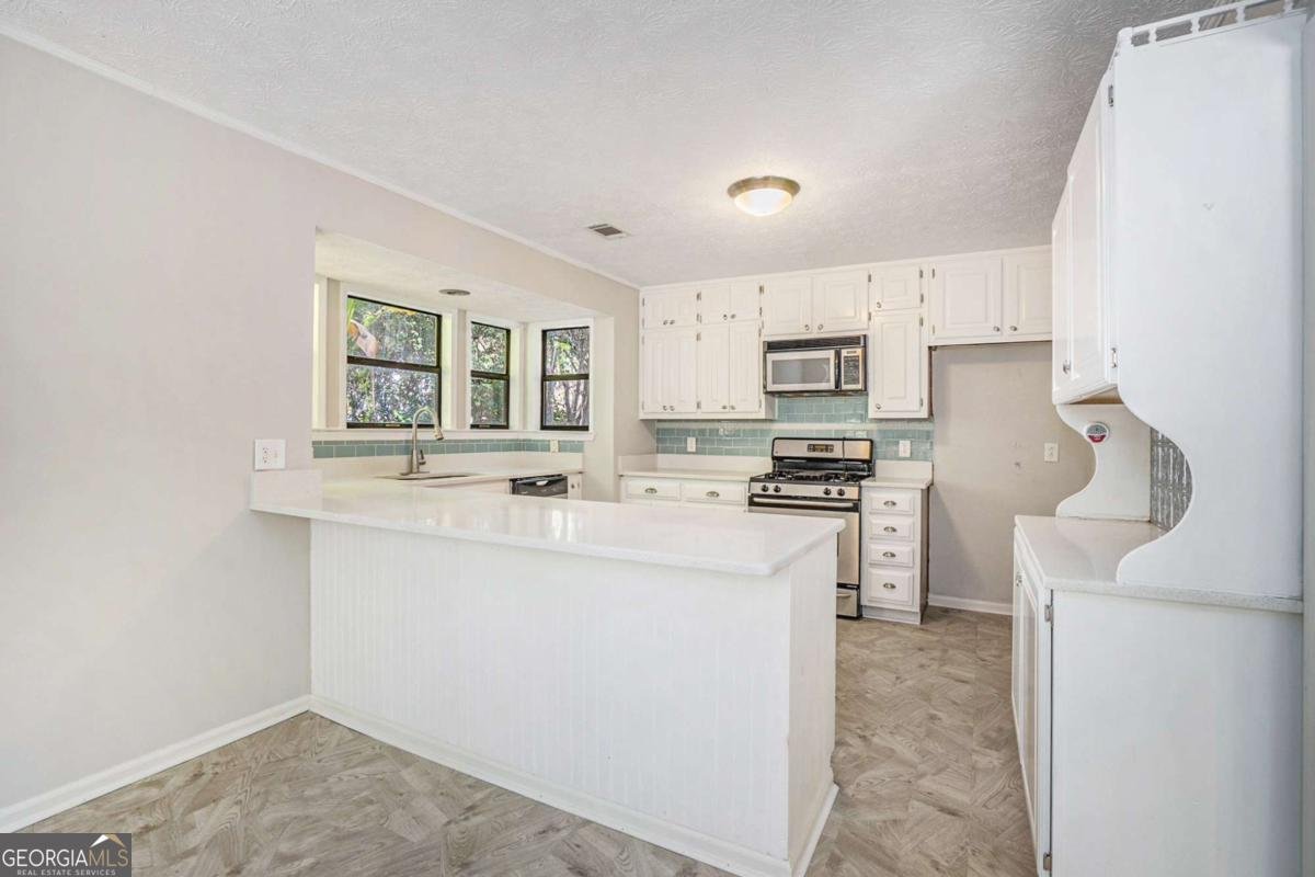 2901 Carrousel Court Stone Mountain - 14