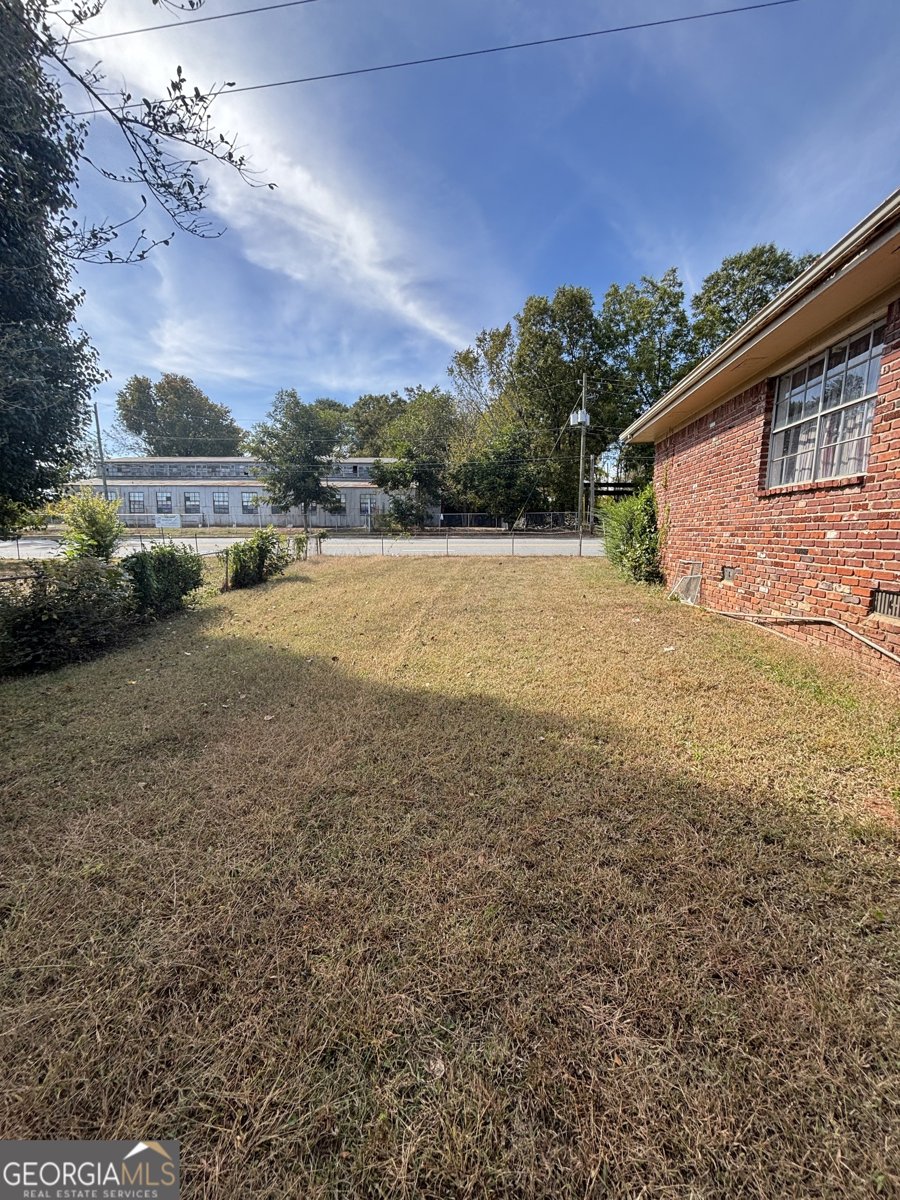 2956 Holland Court East Point - 11