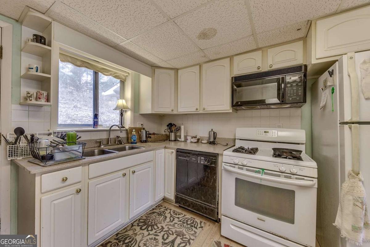 1036 Wooten Lake Road Kennesaw - 5