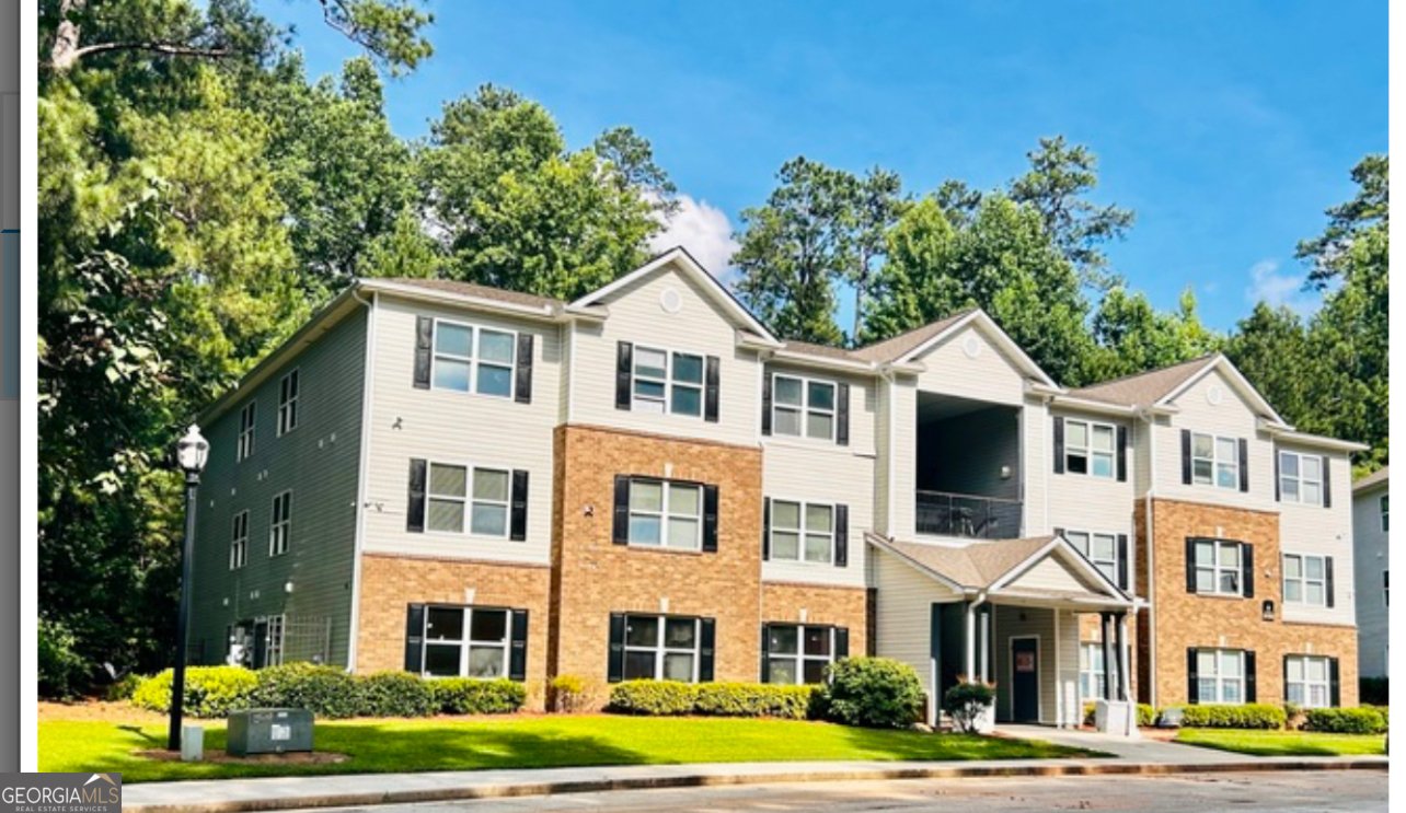 8201 Fairington Village Drive Lithonia - 1