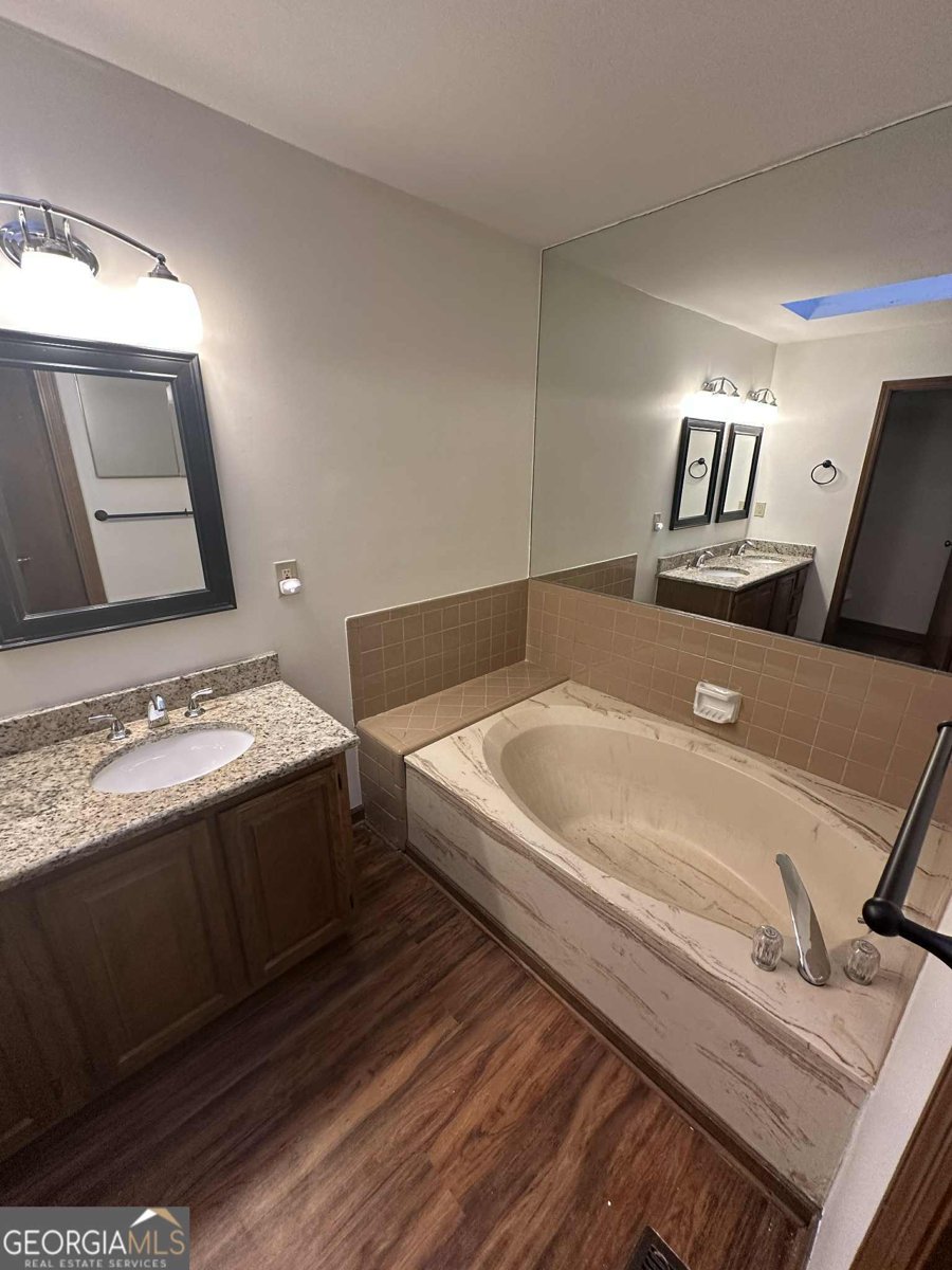 340 Farm Path Roswell - 12