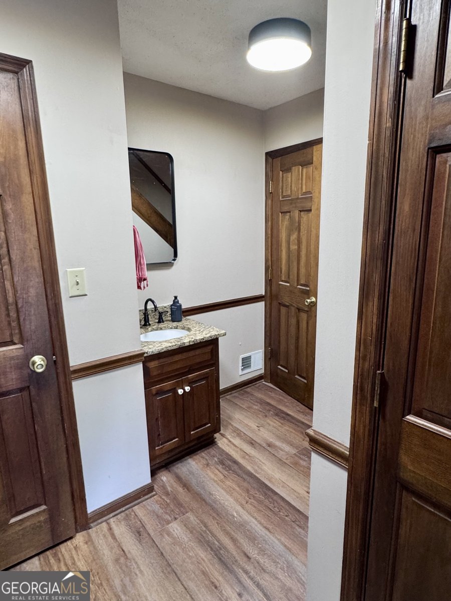 752 MOON BRIDGE Road Winder - 24