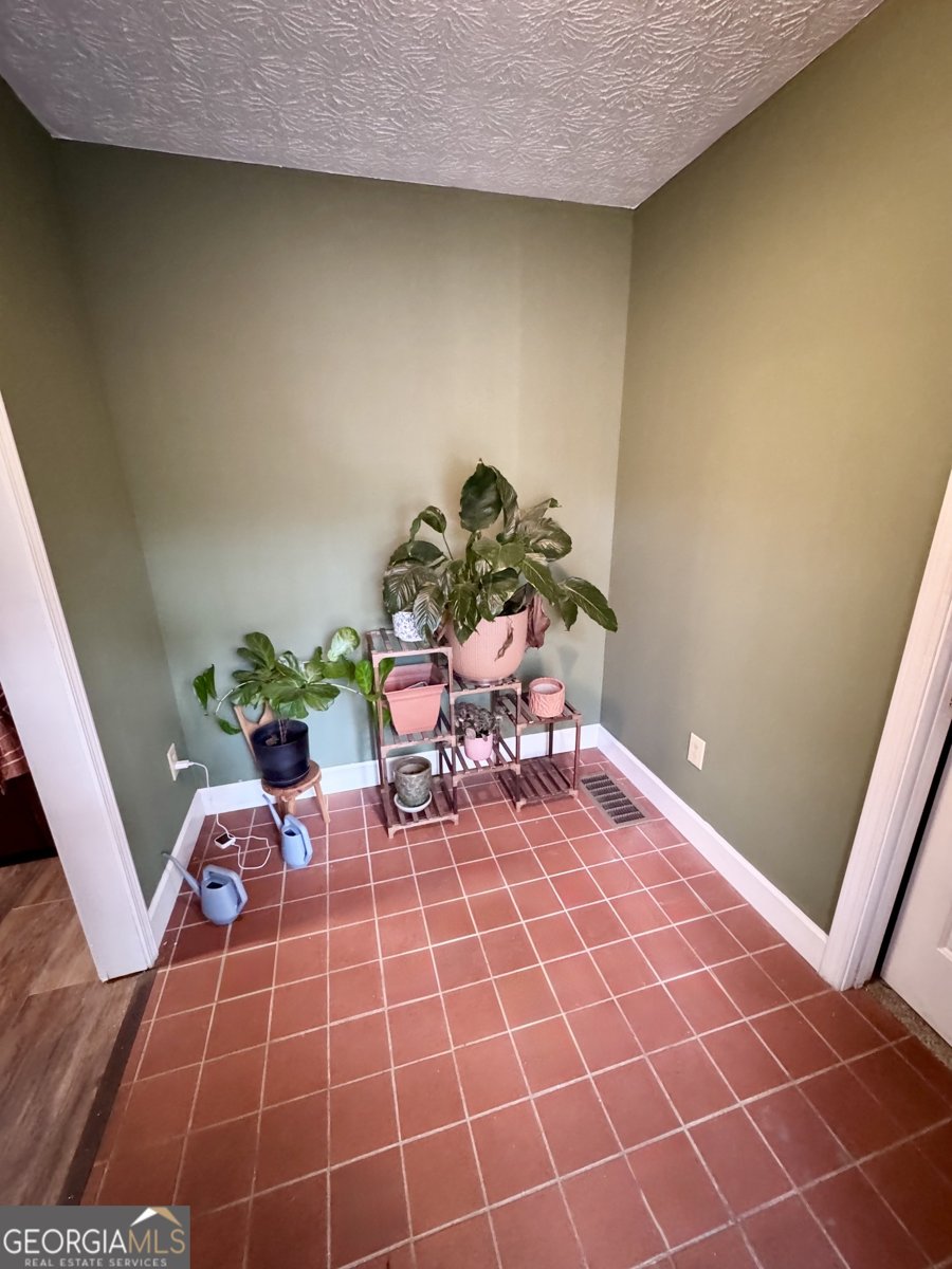 752 MOON BRIDGE Road Winder - 25