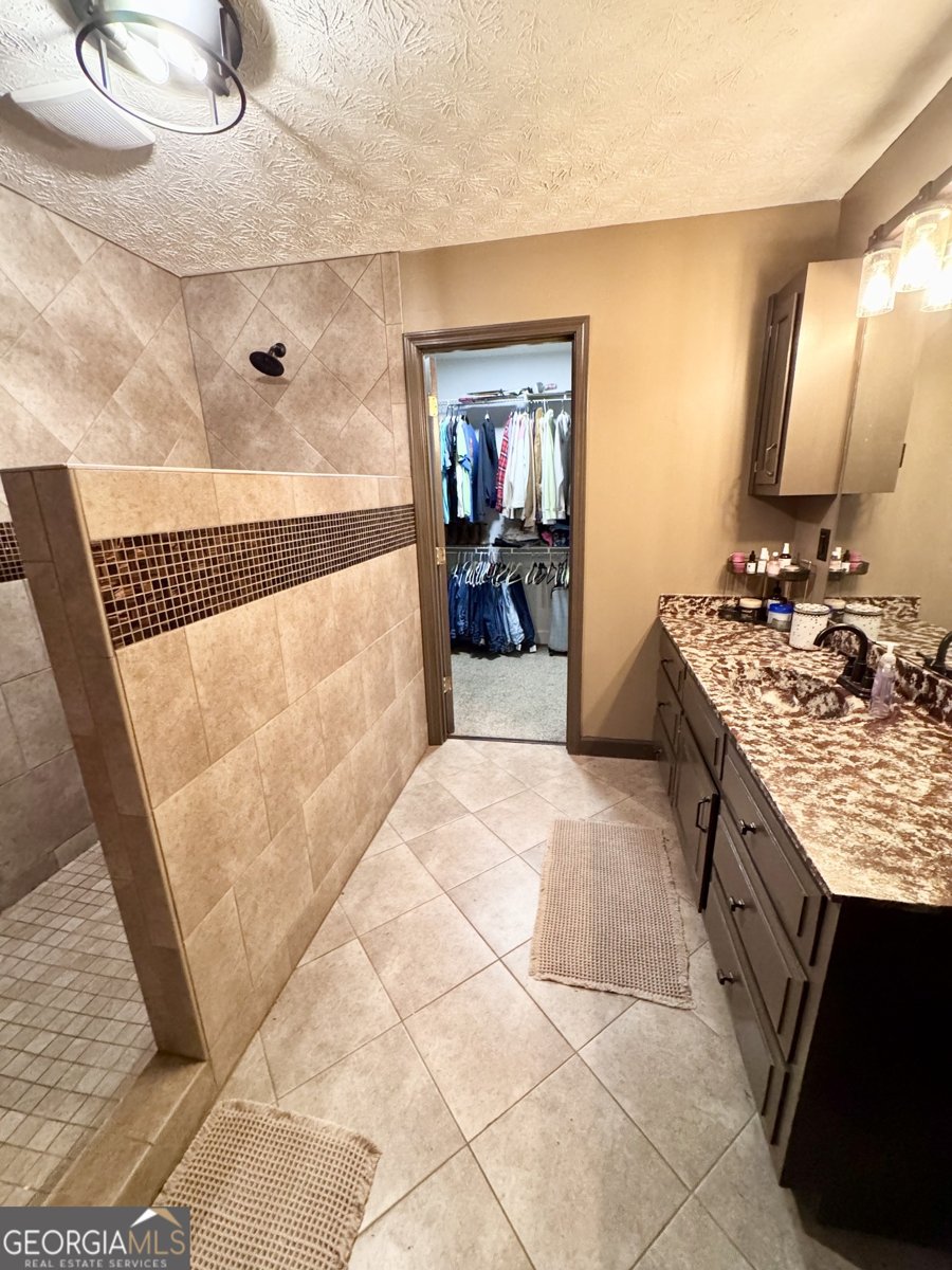 752 MOON BRIDGE Road Winder - 33