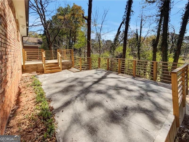 1717 MARY LOU Lane Atlanta - 19